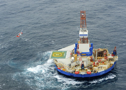 Shell’s Drilling Rig Towed to Safety